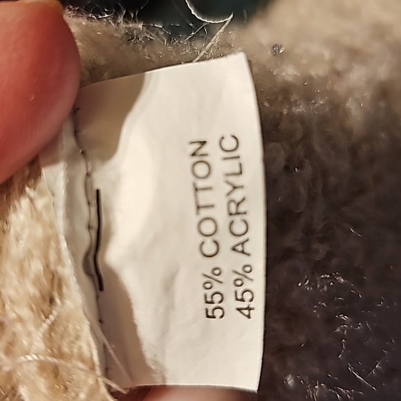 Shasa sweater - Picture 9 of 10